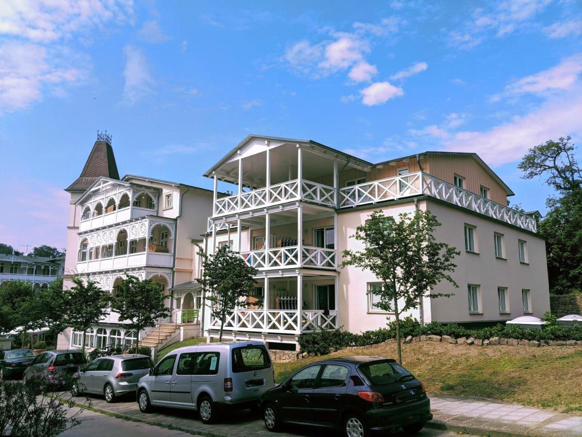 Das Appartement Inselliebe Ruegen Inkl Sauna Und 3H Taeglich Eintritt Ahoi Schwimmbad ゼリン エクステリア 写真