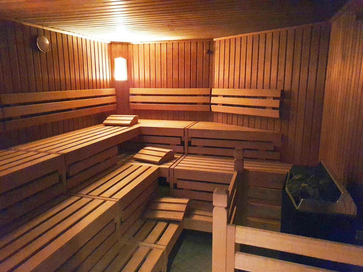 Das Appartement Inselliebe Ruegen Inkl Sauna Und 3H Taeglich Eintritt Ahoi Schwimmbad ゼリン エクステリア 写真