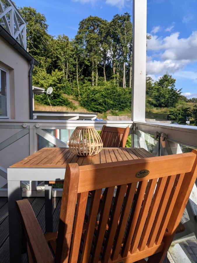 Das Appartement Inselliebe Ruegen Inkl Sauna Und 3H Taeglich Eintritt Ahoi Schwimmbad ゼリン エクステリア 写真