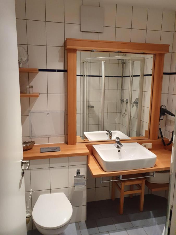 Das Appartement Inselliebe Ruegen Inkl Sauna Und 3H Taeglich Eintritt Ahoi Schwimmbad ゼリン エクステリア 写真