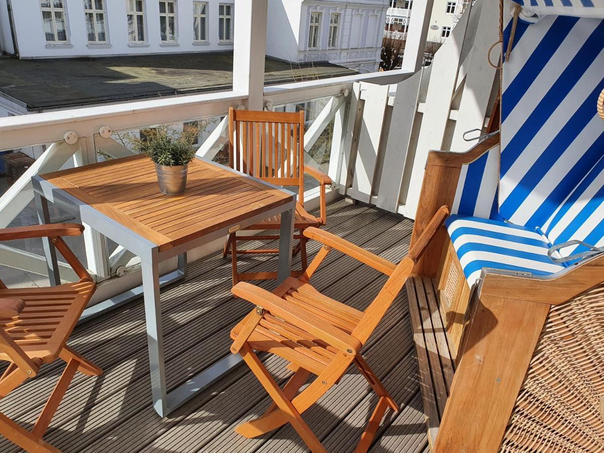 Das Appartement Inselliebe Ruegen Inkl Sauna Und 3H Taeglich Eintritt Ahoi Schwimmbad ゼリン エクステリア 写真