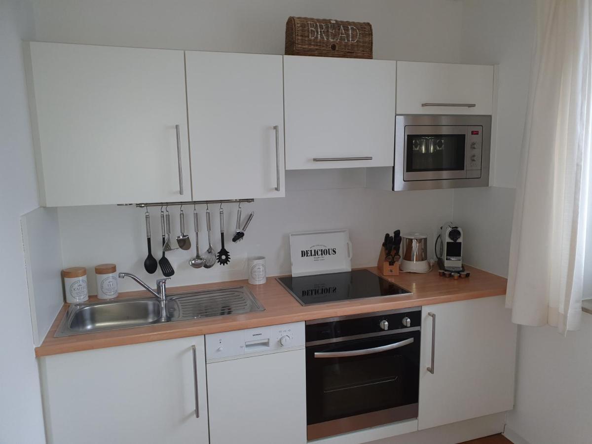 Das Appartement Inselliebe Ruegen Inkl Sauna Und 3H Taeglich Eintritt Ahoi Schwimmbad ゼリン エクステリア 写真