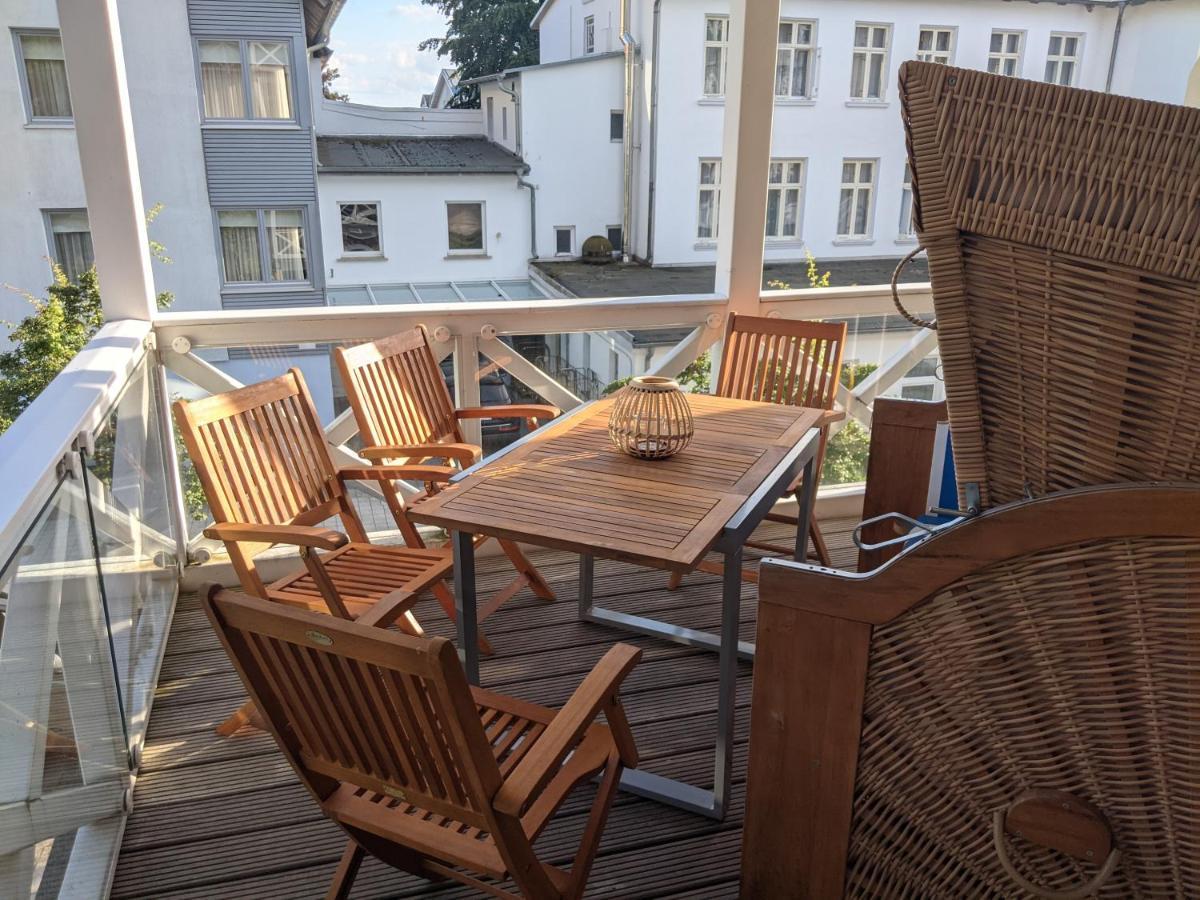 Das Appartement Inselliebe Ruegen Inkl Sauna Und 3H Taeglich Eintritt Ahoi Schwimmbad ゼリン エクステリア 写真